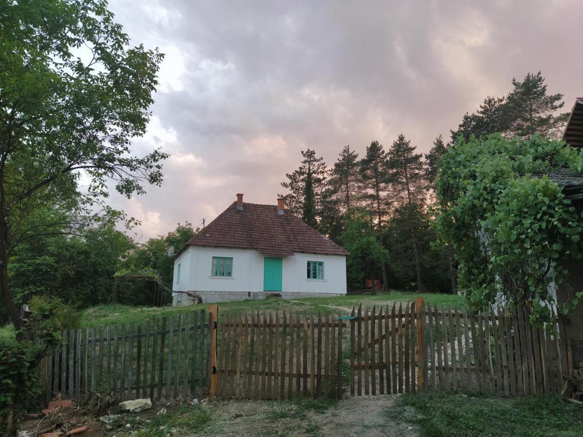 Vacation House Stala La La Pozega Ngoại thất bức ảnh
